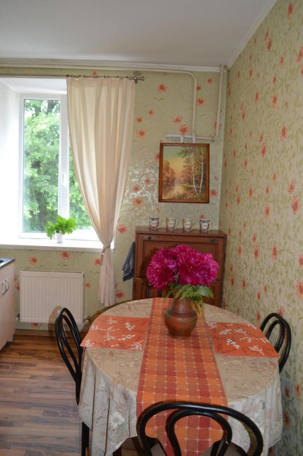 Ferienwohnung Квартира Двохкімнатна Фонтан Kamjanez-Podilskyj Exterior foto